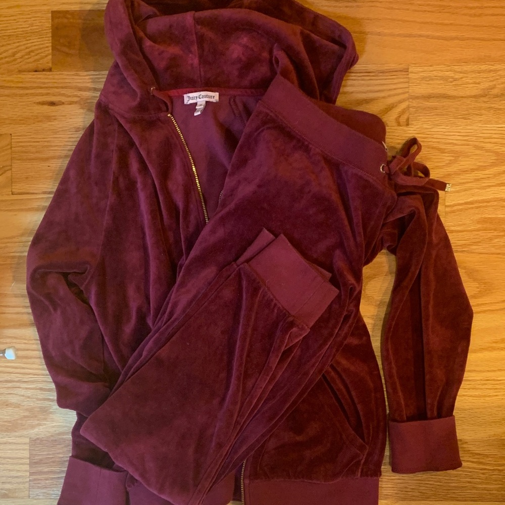 Juicy Couture Maroon Velour set - Picture 2 of 6